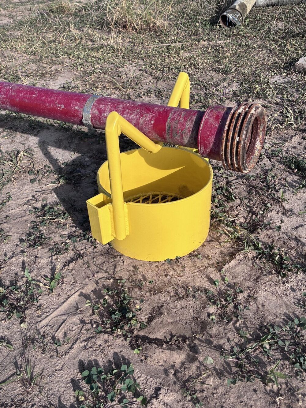 Close view of a Basket Stand supporting flow iron